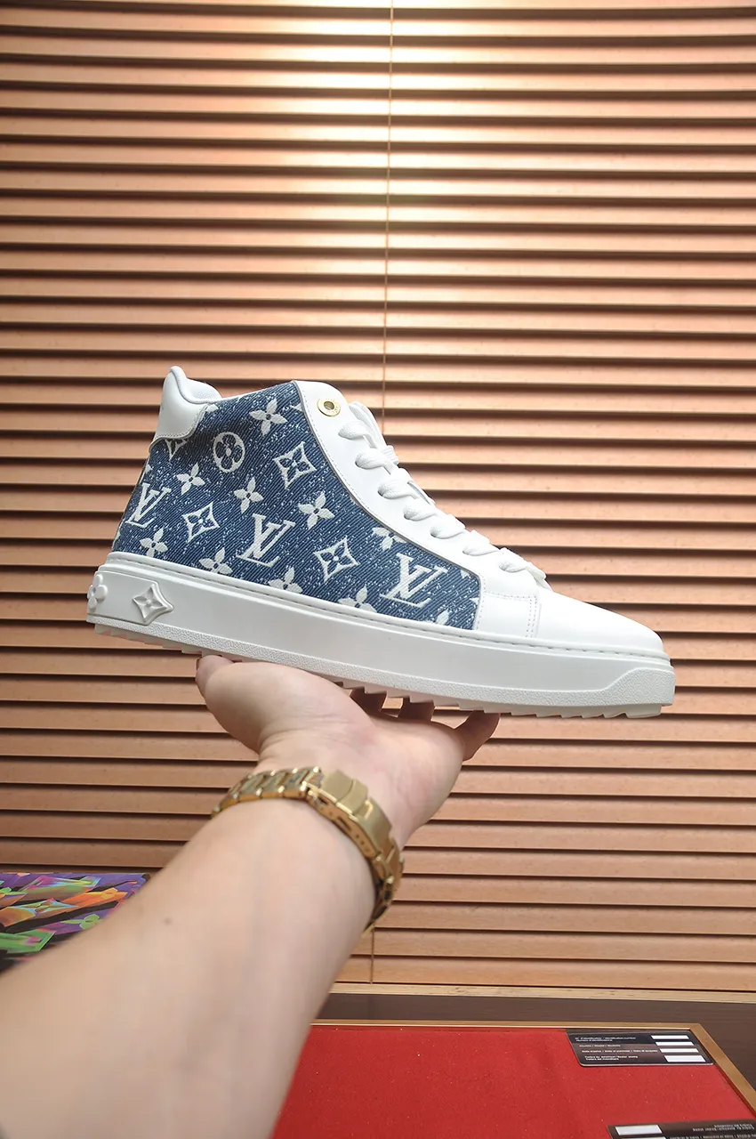 Men's shoes 💰600💶[LOUIS VUITTON] Original order price (mesh lining) new model 🍀LV Louis Vuitton * - top version of LV classic trendy shoes! Made of imported original cowhide, water-dyed cowhide lining, and original wear-resistant rubber outsole! High quality products! Code number 38-45 (45 is custom-made and cannot be returned or exchanged)